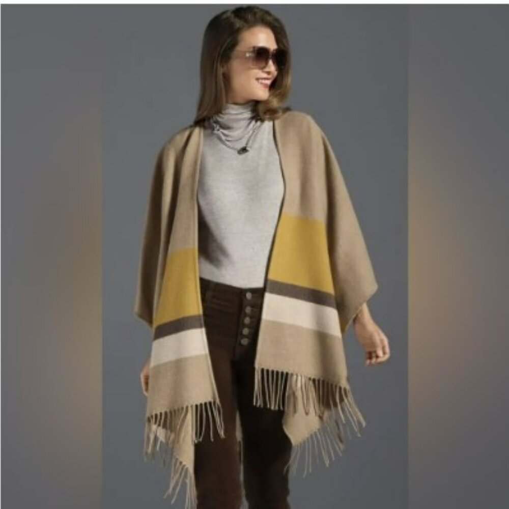CAbi Plaid Travel Cape M/L